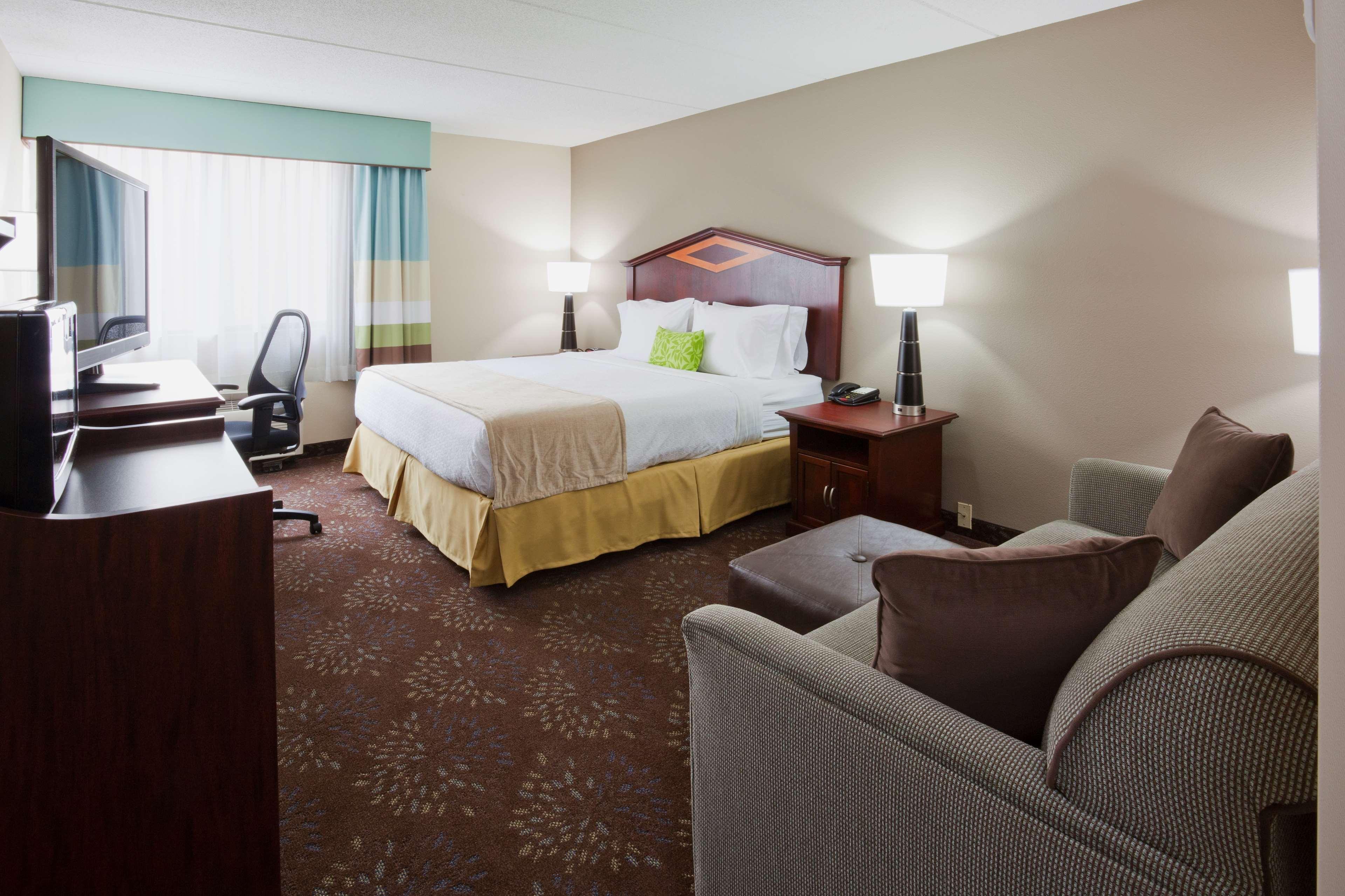 Best Western Plus Willmar Екстериор снимка