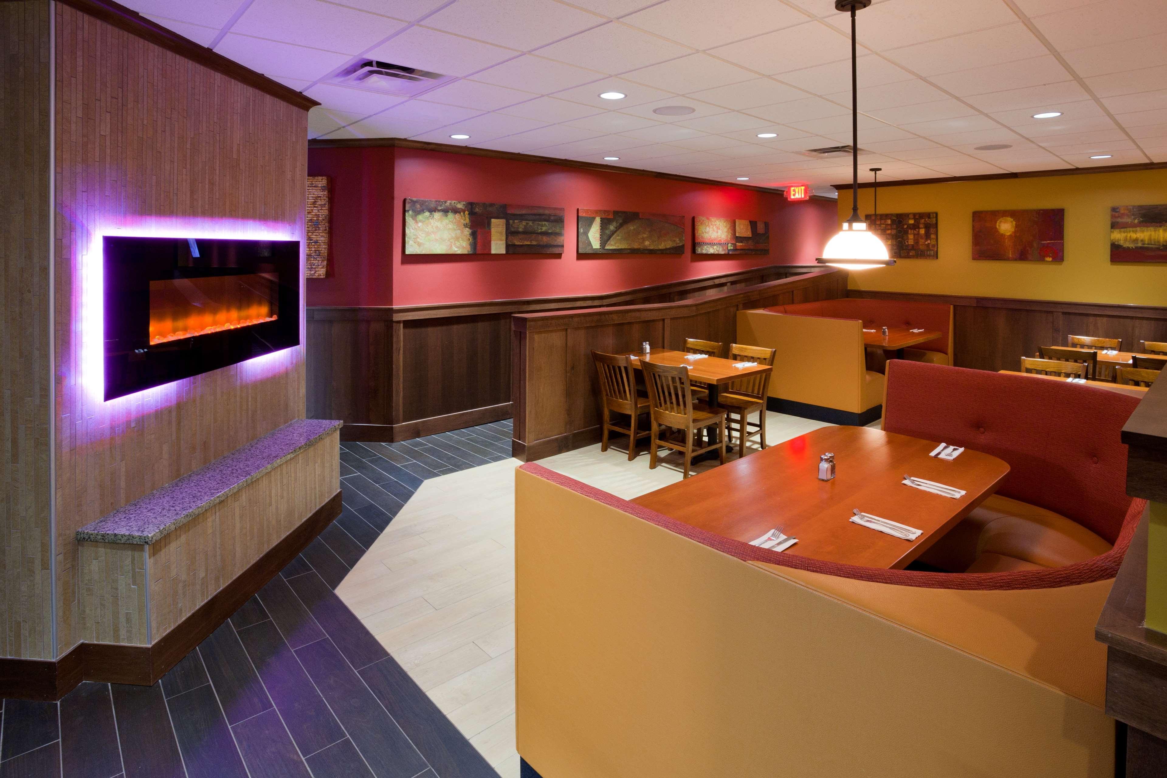 Best Western Plus Willmar Екстериор снимка