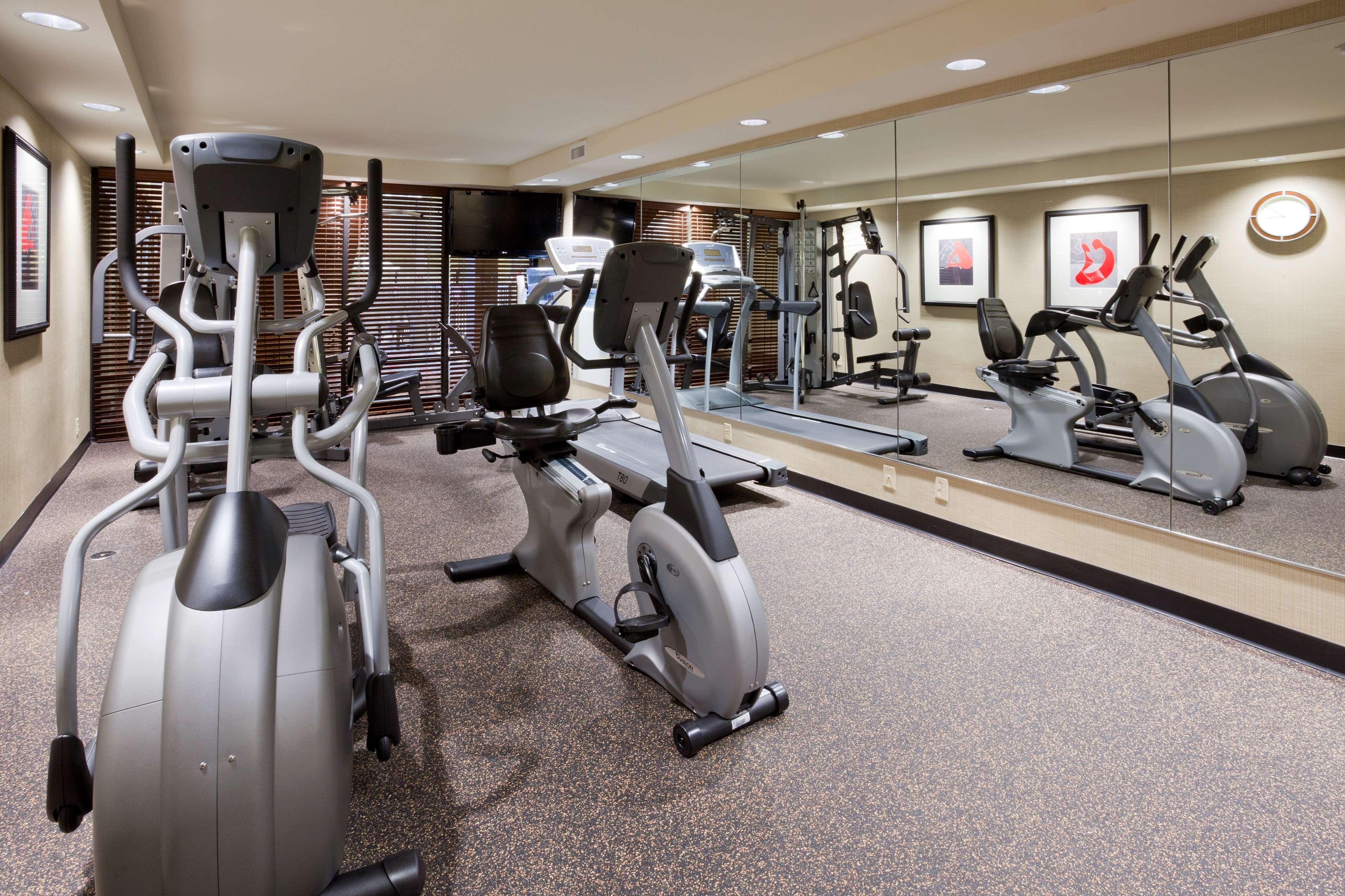Best Western Plus Willmar Екстериор снимка