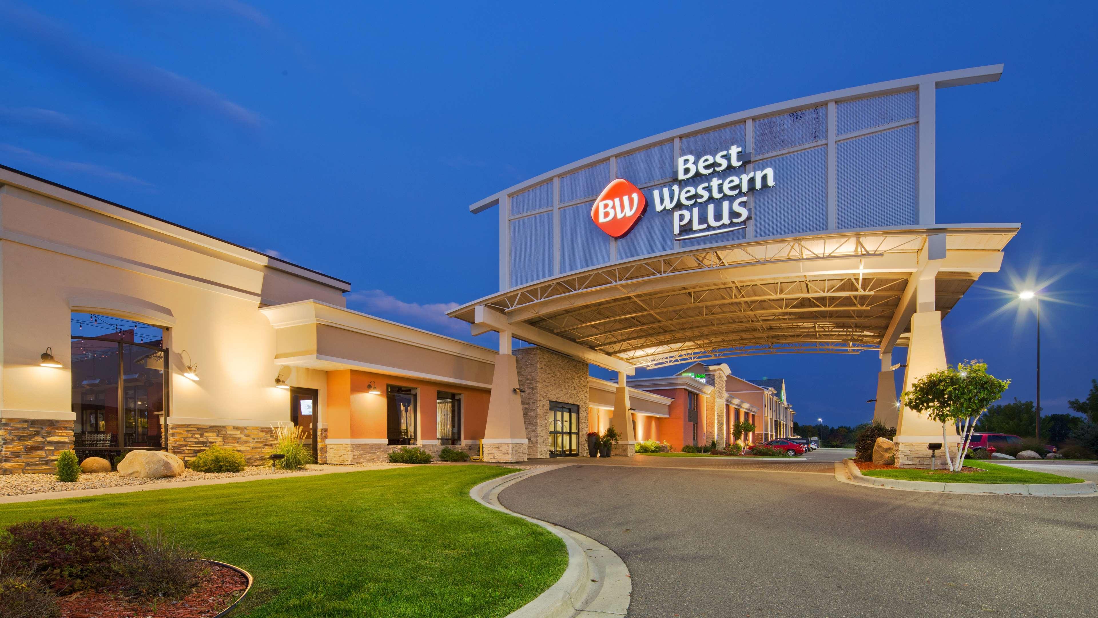 Best Western Plus Willmar Екстериор снимка
