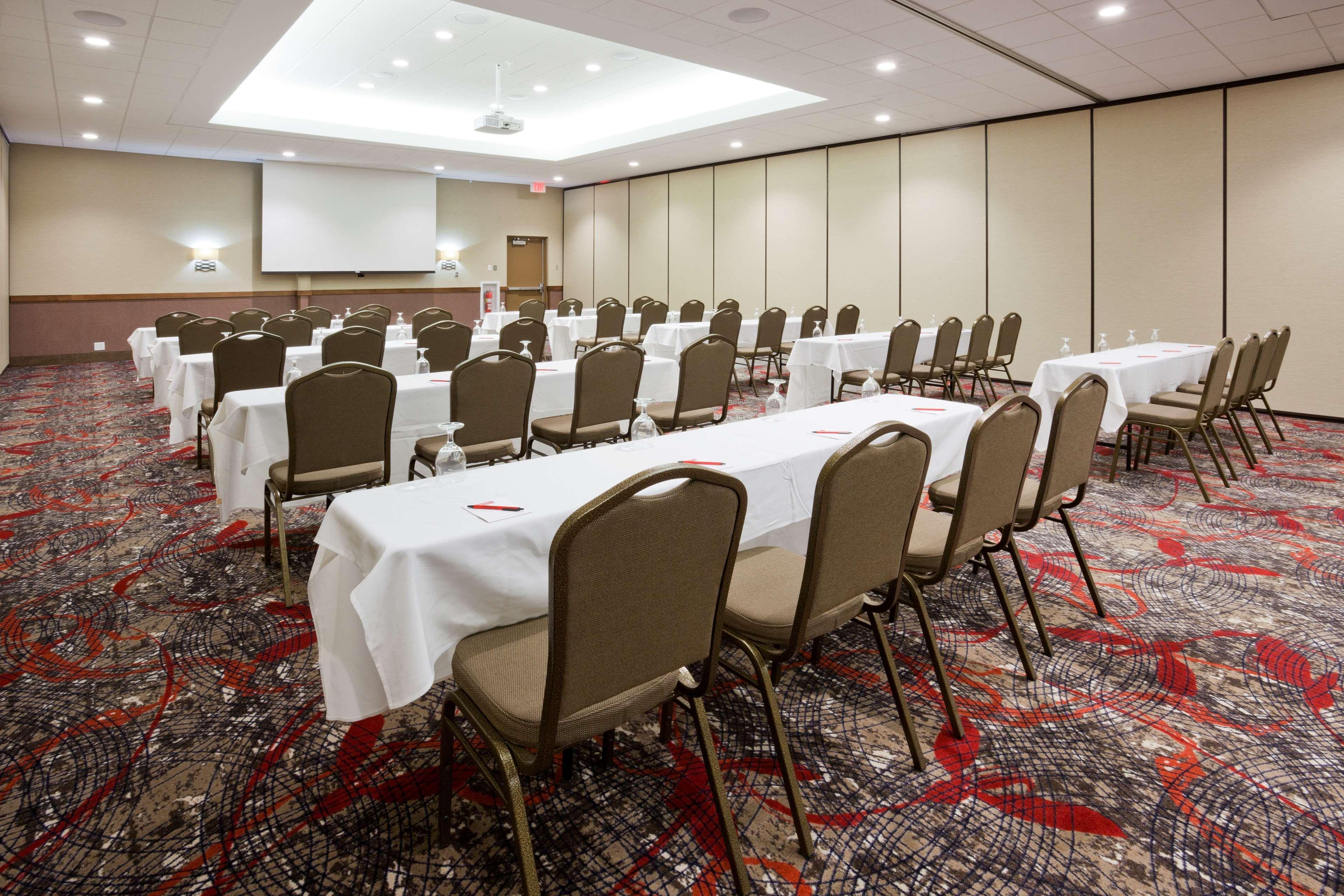 Best Western Plus Willmar Екстериор снимка