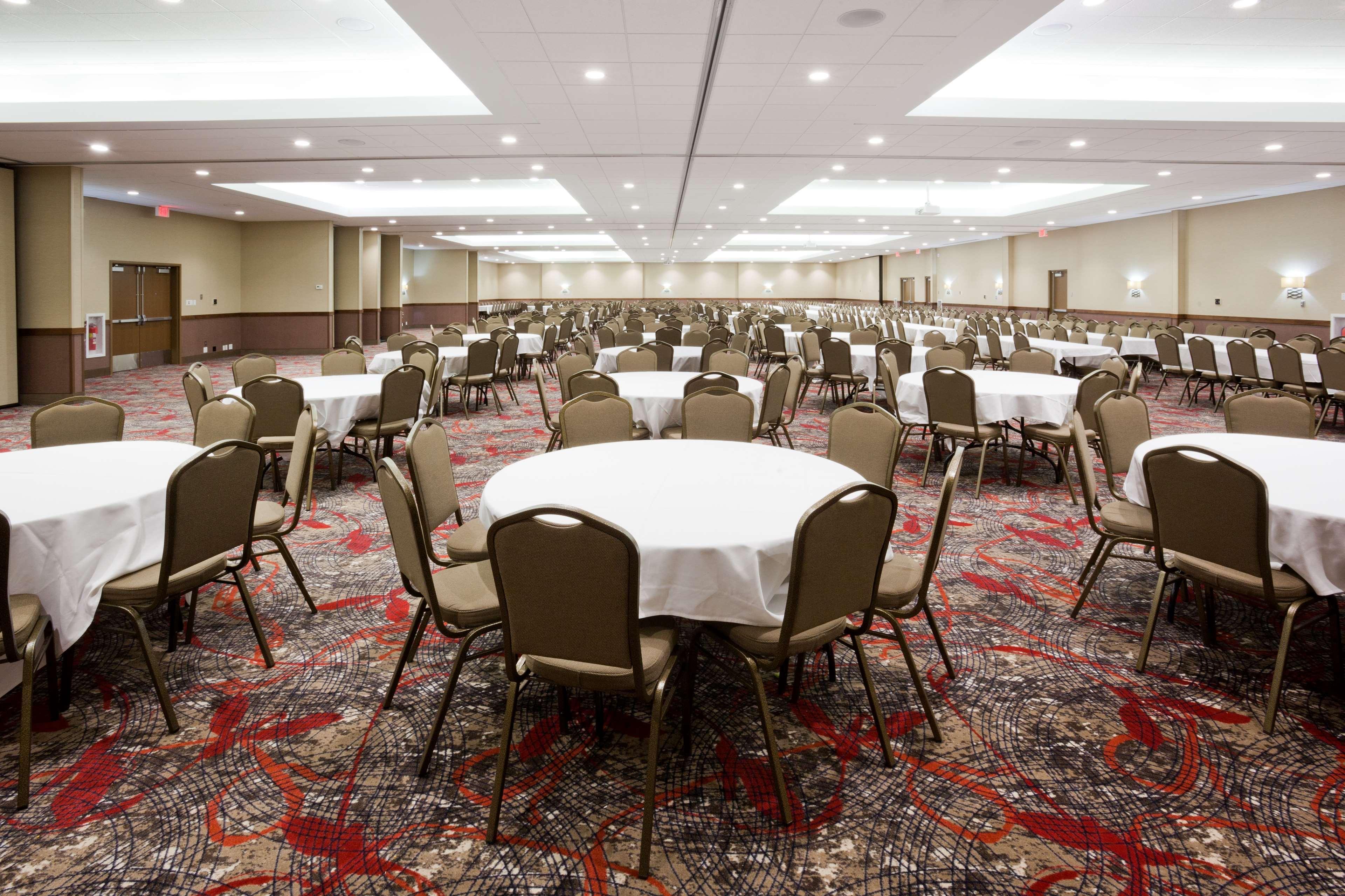 Best Western Plus Willmar Екстериор снимка