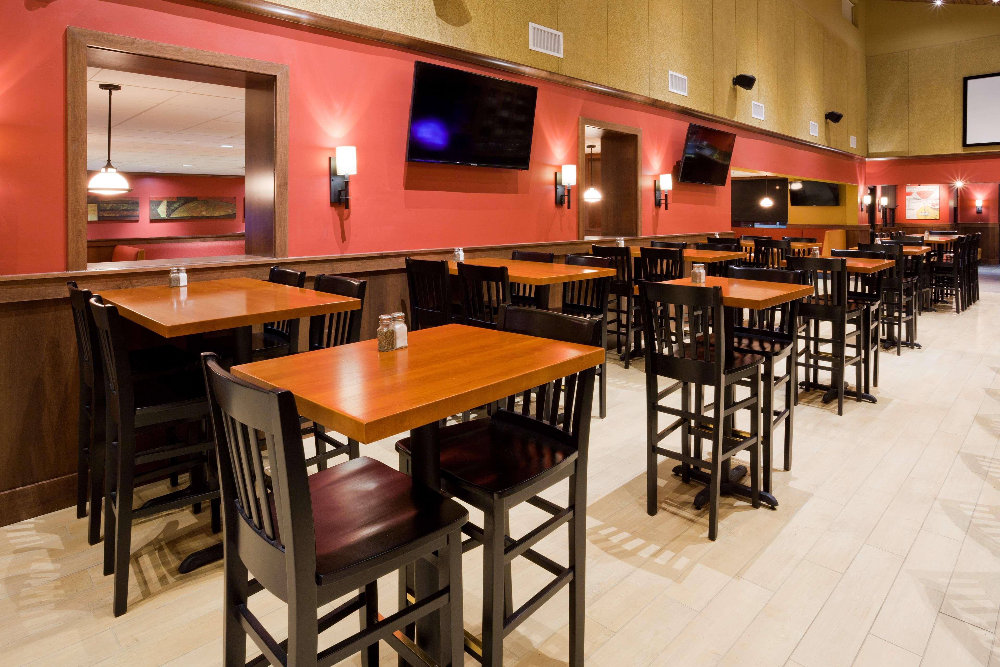 Best Western Plus Willmar Екстериор снимка